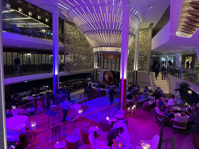 Celebrity Cruises - Grand Plaza Martini Bar (Photo 3)