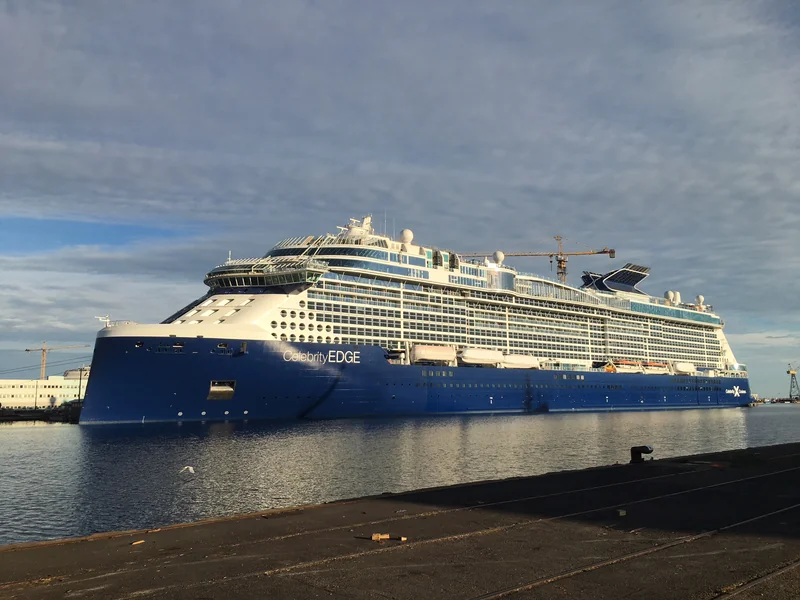 Celebrity Cruises - Twilight Profile (Photo 4)