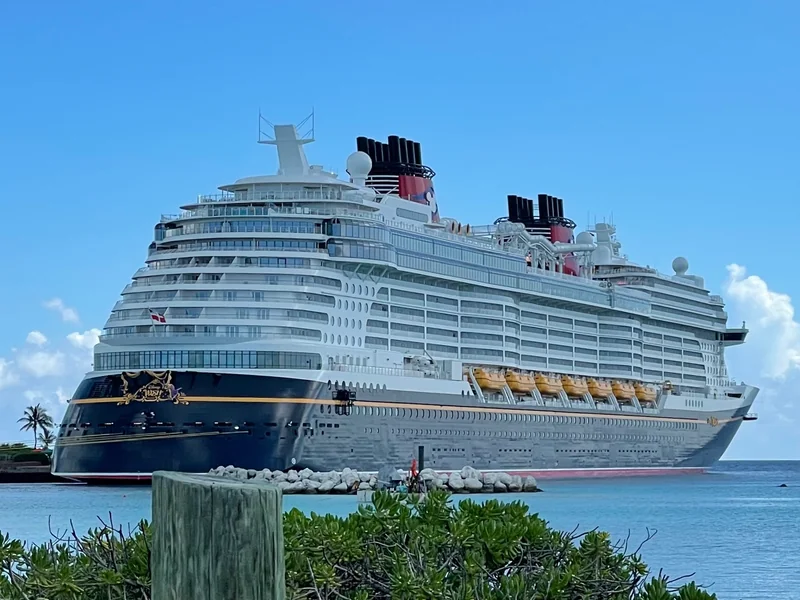 Disney Cruise Line - Turquoise Lagoon (Photo 3)
