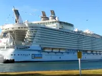 Oasis Promenade Deck